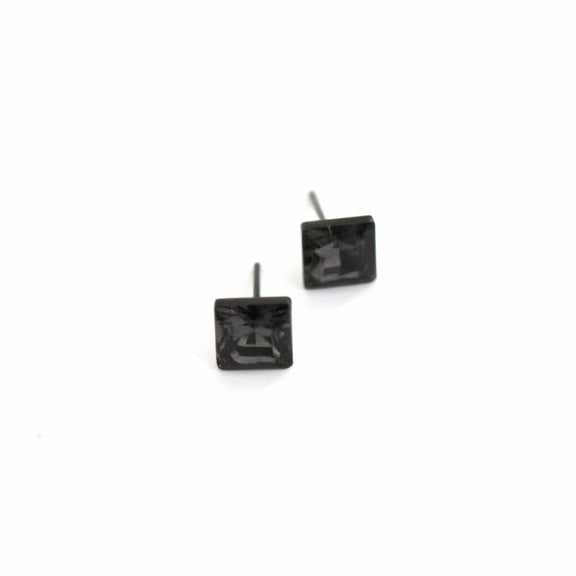 brai-glitz-Square Gemstone Stud Earrings	geneva-swiss-suisse-schweiz-svizzera