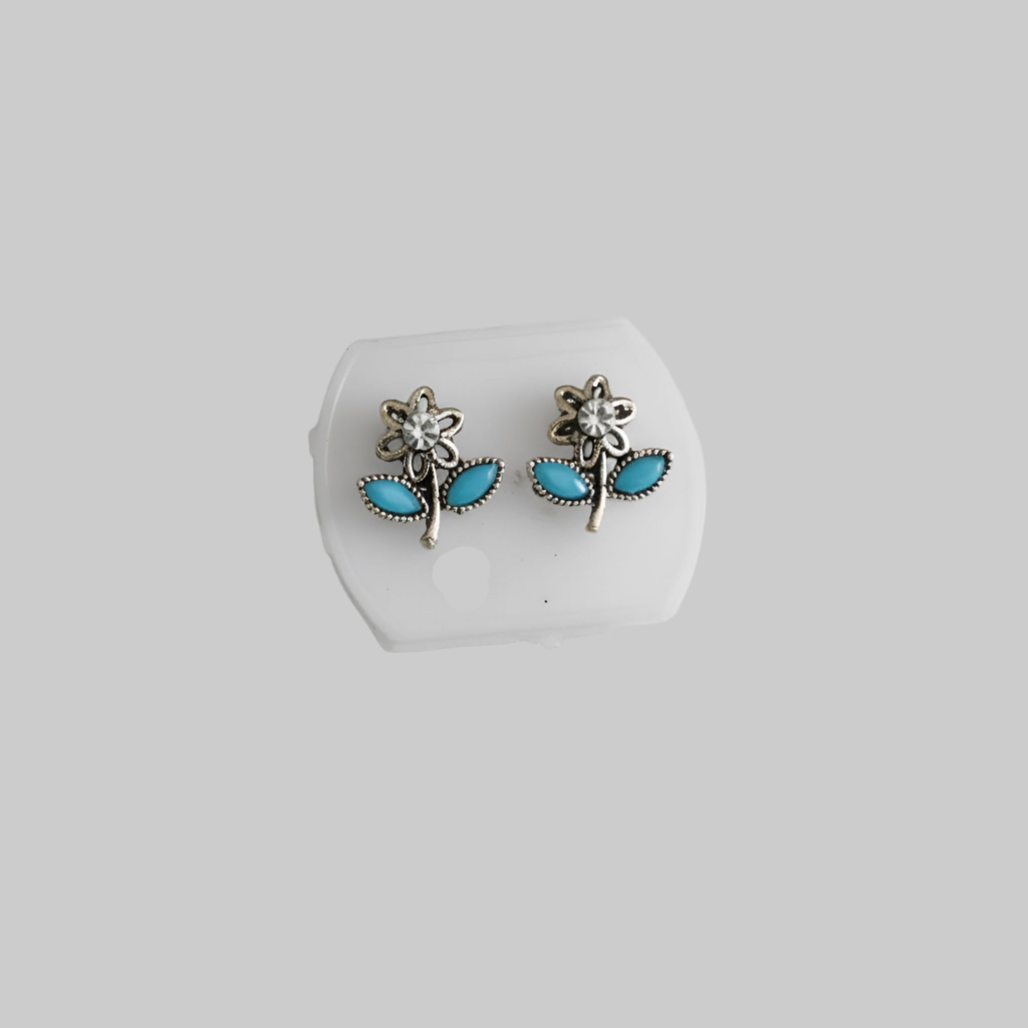 brai-glitz-	Boucles d'oreilles puces fleurs	bijoux femme suisse/schweiz/svizzera-nyon-sion-la chaux de fonds-delémont