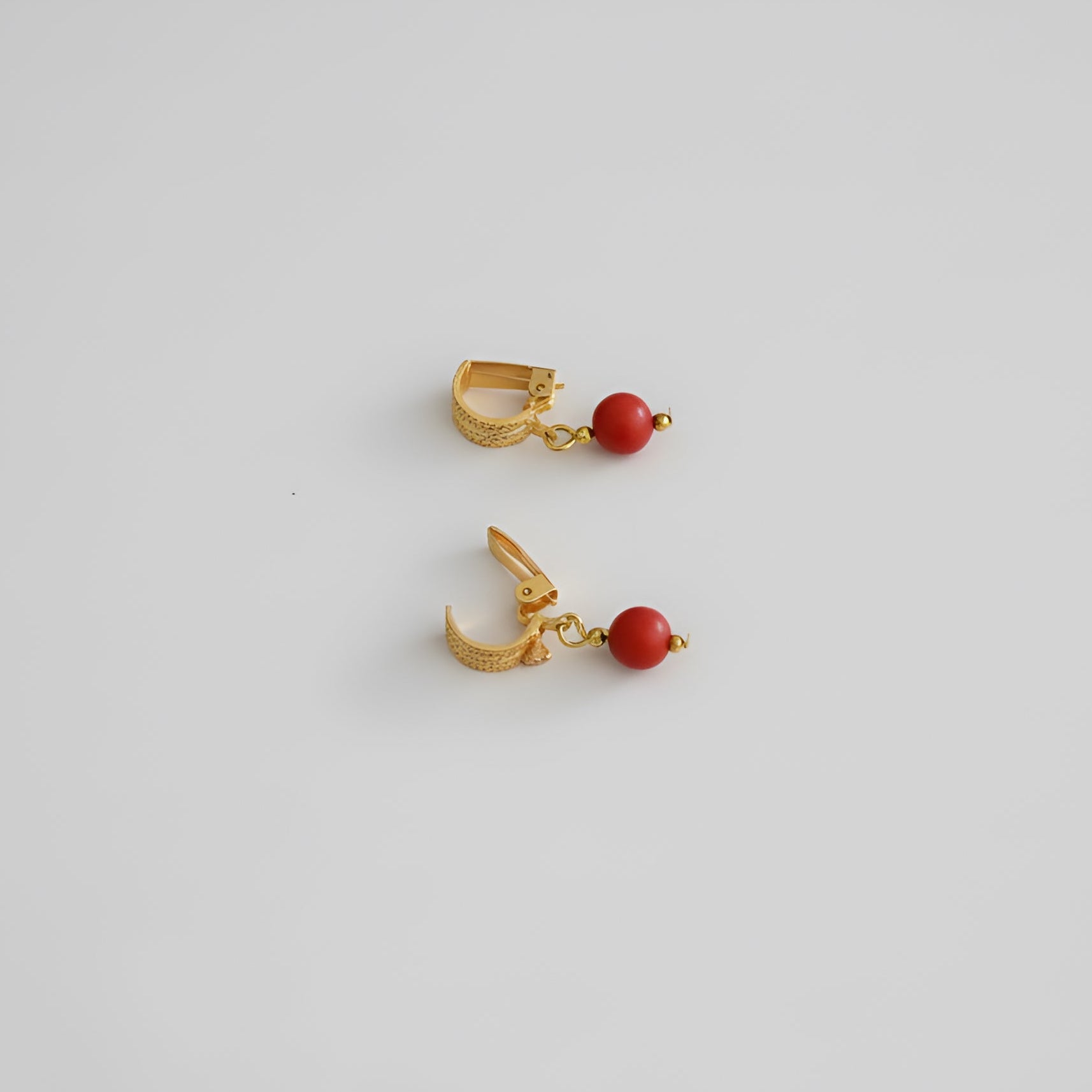 brai-glitz-	Boucles d'oreilles perles à clip	bijoux femme suisse /schweiz/svizzera-nyon-sion-la chaux de fonds-delémont