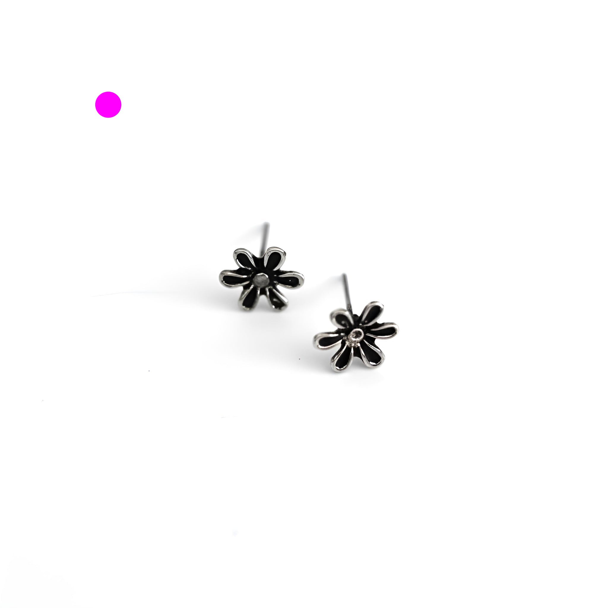 brai-glitz-	Kleine Ohrringe in Antiksilber-Optik	schmuck damen schweiz/suisse/svizzera- genf-zürich-basel- bern					