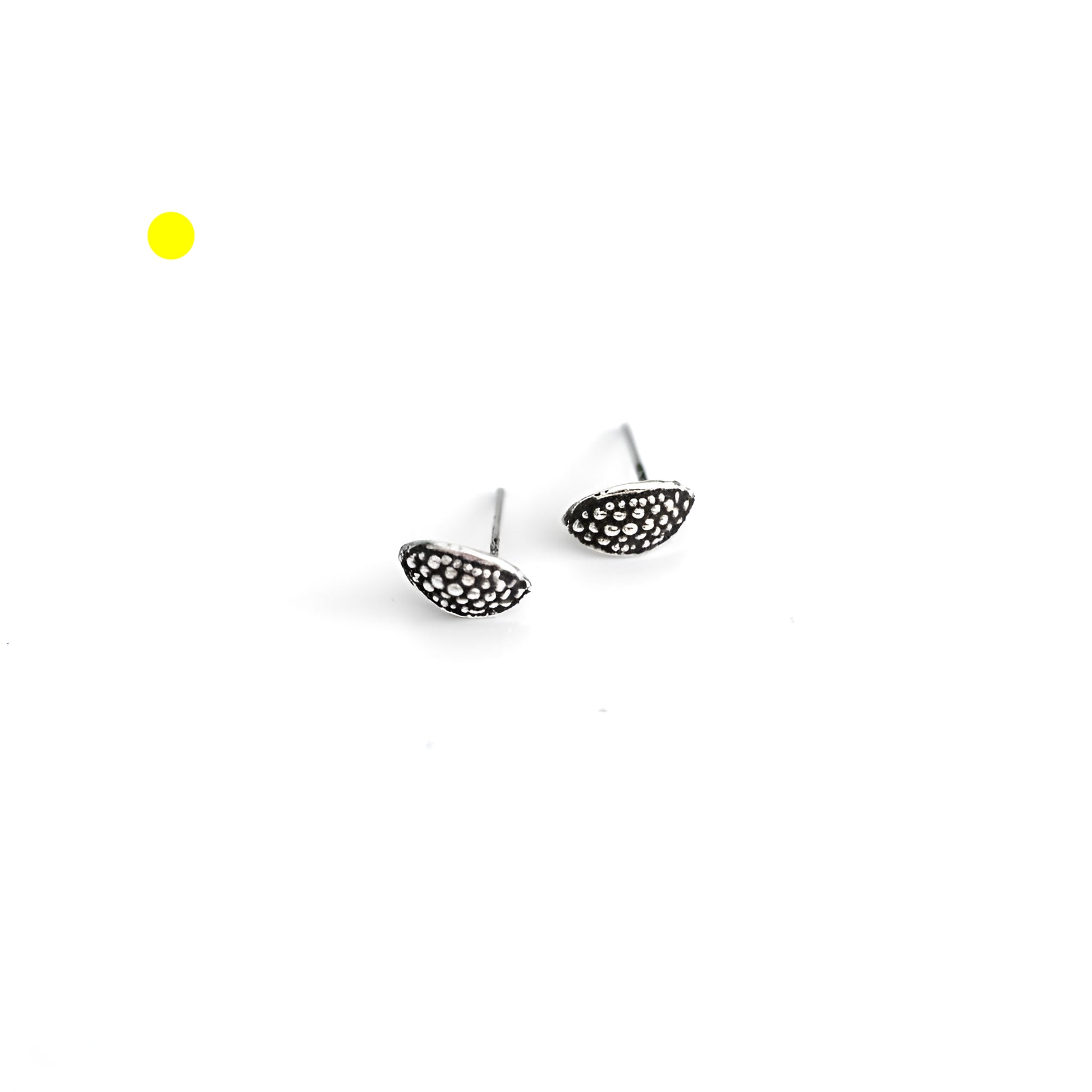 brai-glitz-Petite Antique Silver Touch Earrings- bijoux femme suisse-/schweiz/svizzera-montreux-yverdon les bains-vaud