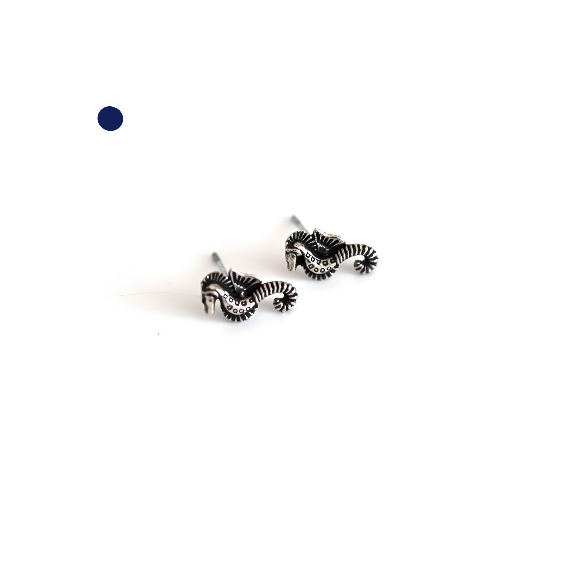 brai-glitz-	Petite Antique Silver Touch Earrings	geneva-swiss-suisse-schweiz-svizzera- bijoux  femme suisse/schweiz/svizzera-montreux-yverdon les bains-vaud