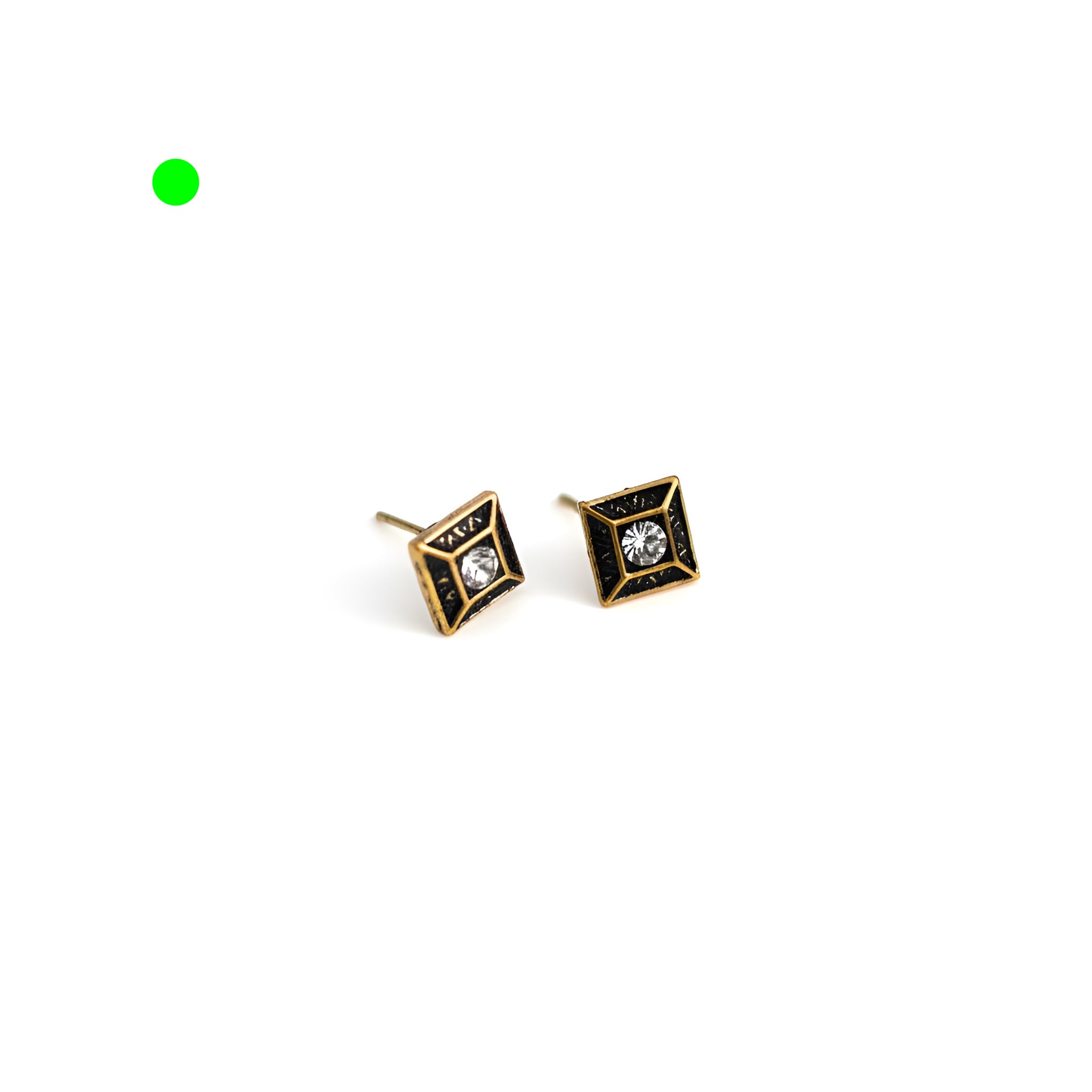 brai-glitz-	Petites boucles d'oreilles effet or antique	 bijoux femme suisse/schweiz/svizzera-lausanne-neuchâtel-fribourg